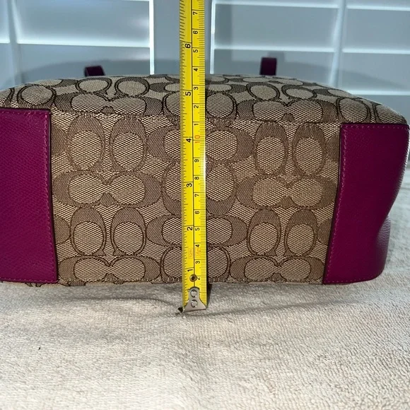 Coach Top Zip Shoulder Tote - D1657-F55364 - Picture 5 of 15